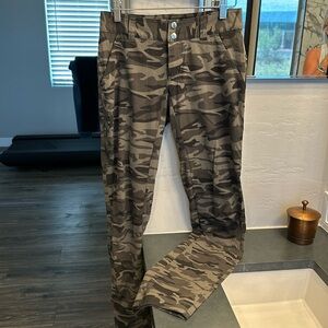 Omni Shield, Columbia pants women’s great shape, non-smoking family